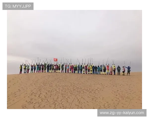 _极限徒步穿越沙漠：坚韧与勇气的考验_，在徒步穿越沙漠的时候需要注意哪些事项呢